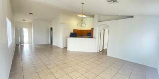 Fresh paint 3 Bedroom, 2 baths very low maintenance home Gallery 14