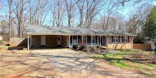 560 Greencrest Drive Gallery 1