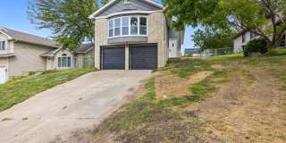 Charming 3 bedroom 1.5 bathroom home Gallery 1