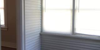 BIG 4 bedroom,  2 Bath Close to UNC Gallery 4