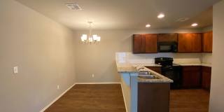 3 Bed 2 Bath 2 Car Garage Duplex with Mowing Included AND all Kitchen Appliances! Gallery 5