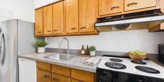 SEPTEMBER 1 3 BED/1BATH SOCIETY HILL TOWNHOUSE WITH PARKING! Gallery 10