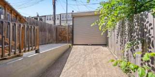 1529 ISHERWOOD Street NE Gallery 28