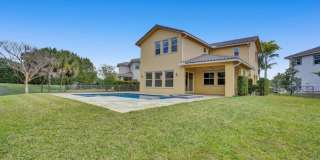 Great Pool Home with excellent lake View in Heron Bay, Parkland Gallery 6