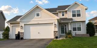 Spacious 5Bed 3.5Bath Home in Shakopee!  Finished Basement! Gallery 1