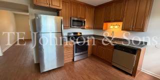 Modern 2 Bedroom Apartment with Water Included on Forsyth St Gallery 13