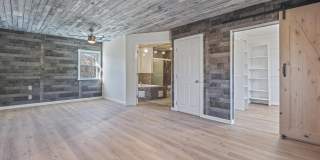 312 HAMMONDS FERRY Gallery 26