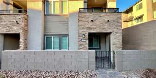 Beautiful Newer 4 Bedroom Home in Cadence with Large Loft Gallery 1