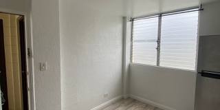 Convenient 1 Bedroom, 1 Bath, 1 Parking  Near Waikiki Gallery 3