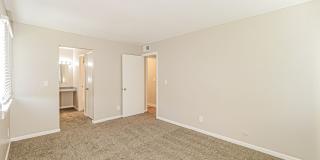 Hunter's Glen Apartments Gallery 13
