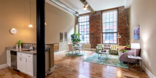 Pacific Mill Lofts Gallery 21