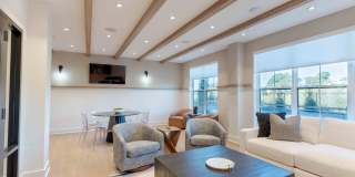 Creekline at Fairfield Gallery 13