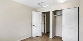 2 Bed 2 Bath Condo @ Desirable Community w/ Pool, Hot Tub & Exercise Room! Gallery 11