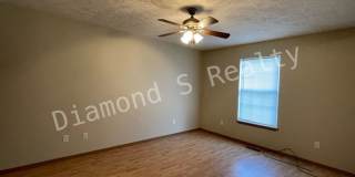 Cute 2 Bed Duplex Available Now - 2 bed, 2 bath, 1 car garage! Gallery 11