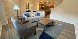 Room in 3 Bedroom Townhome at Talley St Gallery 26