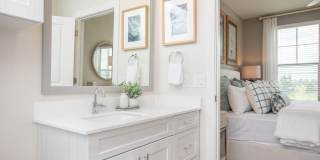 Waterline Gallery 21