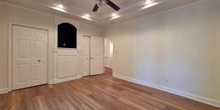 819 South Street Gallery 10