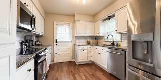 Spacious Fully-Furnished 5-Bedroom Home | Mid-Term Rental in Green Island Hills Gallery 26