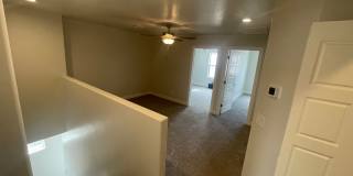 Mustang Valley Townhome! Gallery 15