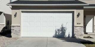 Space to Work & Live | Modern 4 Bed/2.5 Bath in NSL Cul-de-Sac Gallery 1