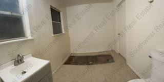 Spacious 3 bedroom, 2 bathroom Home. PET FRIENDLY! Gallery 9