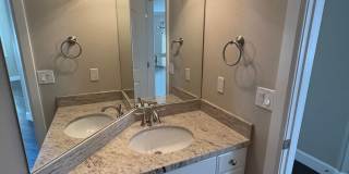 End-Unit Sleepy Ridge Townhome Gallery 8