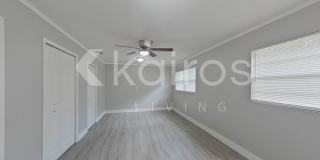 1923 Brack Street Gallery 22