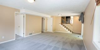 Beautiful 4 Bedroom Home Gallery 34