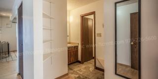 Beautiful One-Bedroom Apartment with Washer/Dryer Near CSU! Gallery 16
