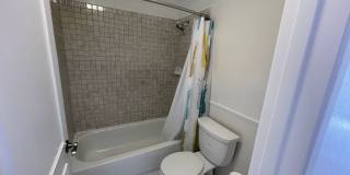 Beautiful 2 bedroom, 2 bath townhome Gallery 20