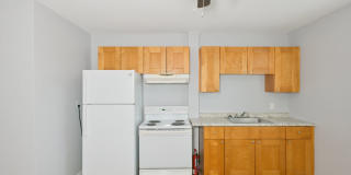 Pet-Friendly Largo Studio | Clean, Modern & Convenient Location! Gallery 13