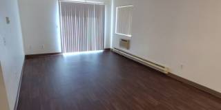 #410 OAK MANOR Gallery 5