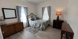 Charming 1BR Townhome in San Antonio Gallery 4