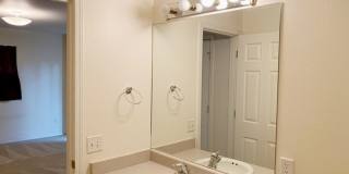 East Anchorage Townhouse with Yard, Garage, and W/D In unit! Close to JBER! Gallery 13