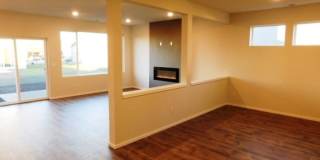 4Bd/2.5 Ba Two Story Home - Available to View! Gallery 11