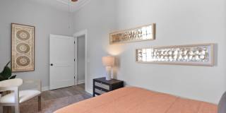 Modern and Updated Furnished 1 Bed 1 Bath Gallery 16