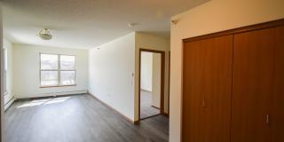 Lyons Court - Senior Living Gallery 12