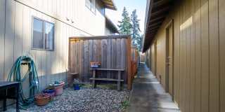 Updated Townhouse with Garage, Patio, DW, WD + FIREPLACE!! Gallery 16