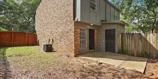 1718-1720 Hazel Street Gallery 24
