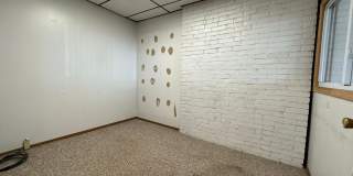 First Floor Commercial Space in Perfect Oakland Location Right on Boulevard of the Allies! CALL TODAY! Gallery 9