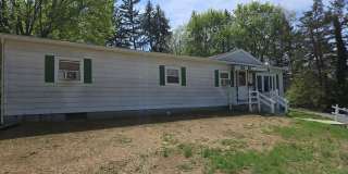3 Bed / 1.5 Bath Single-Family Home – Near Shippensburg Borough Gallery 3