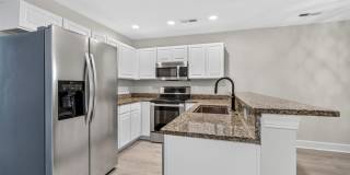 Modern Comfort in the Heart of Johns Island Gallery 1
