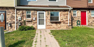 209 Everett Place Gallery 1