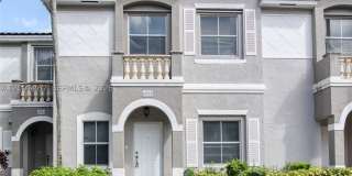 4928 SW 140th Ter Gallery 1