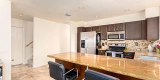 Oro Valley- 3 bedroom/ 3 bathroom home AVAILABLE MID AUGUST! Gallery 12