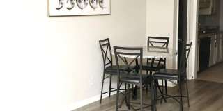 Room in 2 Bedroom Home at Forest View Ave Gallery 11