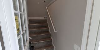 Cute 2 bedroom Duplex Gallery 4