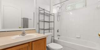 Great location with room to entertain Great location with room to entertain Gallery 30