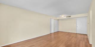 Great Brandon Location! Gallery 10
