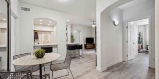 Zone Luxe Apartments Gallery 19